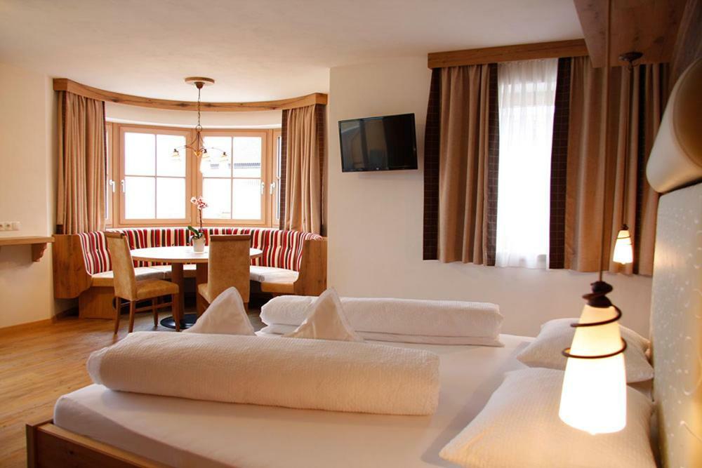 Hotel Nussbaumerhof *** Rodeneck Zewnętrze zdjęcie