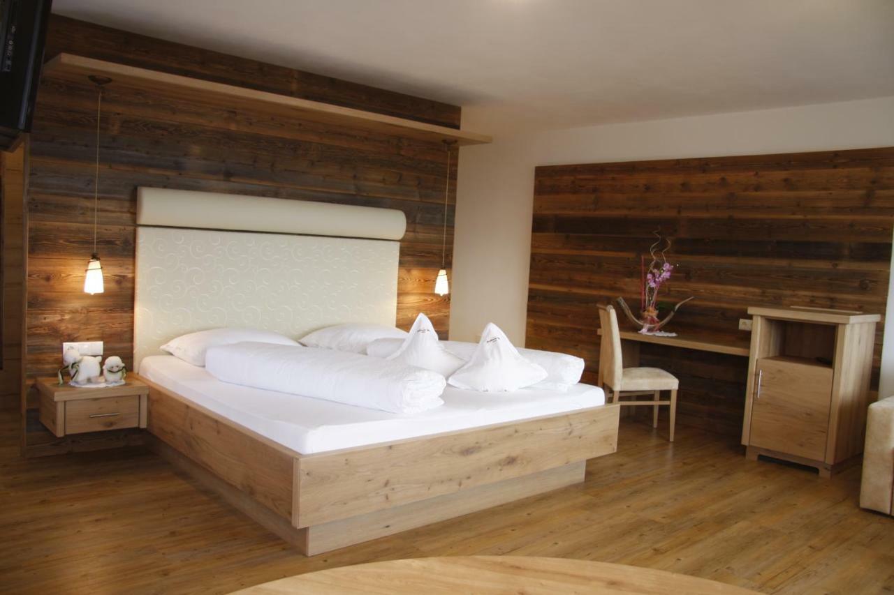 Hotel Nussbaumerhof *** Rodeneck Zewnętrze zdjęcie