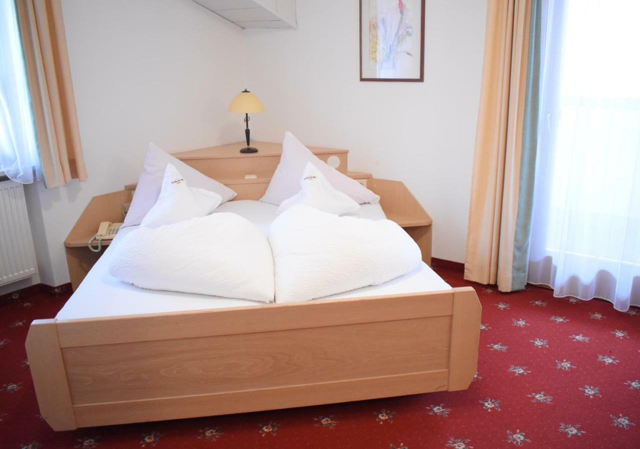 Hotel Nussbaumerhof *** Rodeneck Zewnętrze zdjęcie