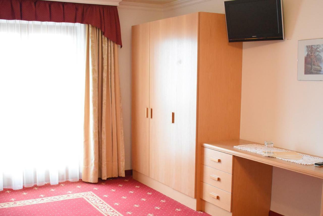 Hotel Nussbaumerhof *** Rodeneck Zewnętrze zdjęcie