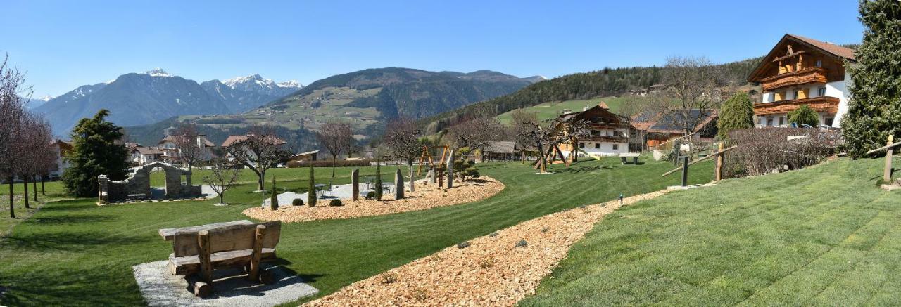Hotel Nussbaumerhof *** Rodeneck Zewnętrze zdjęcie